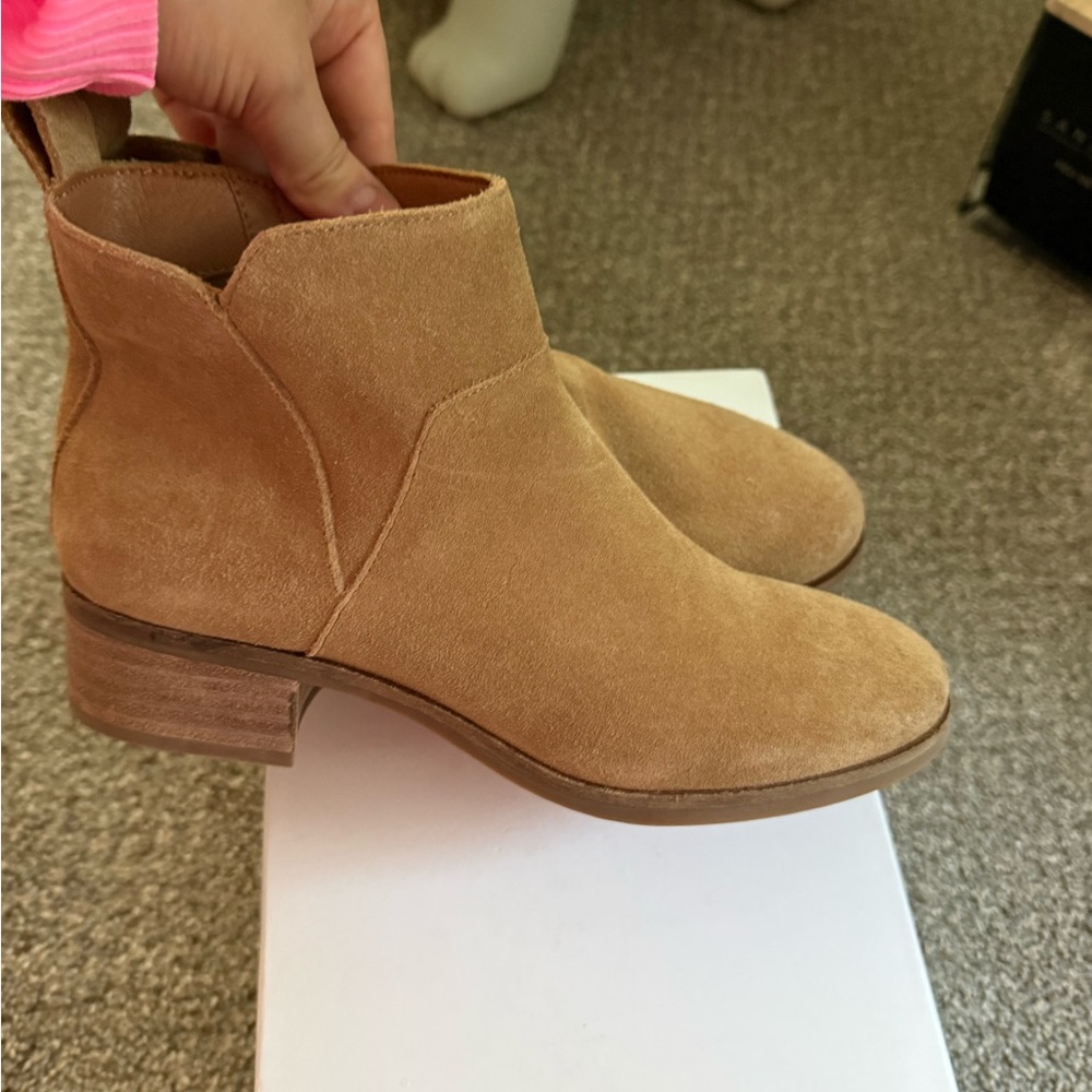 Lucky Brand Tan Suede Ankle Boots | Size 8.5